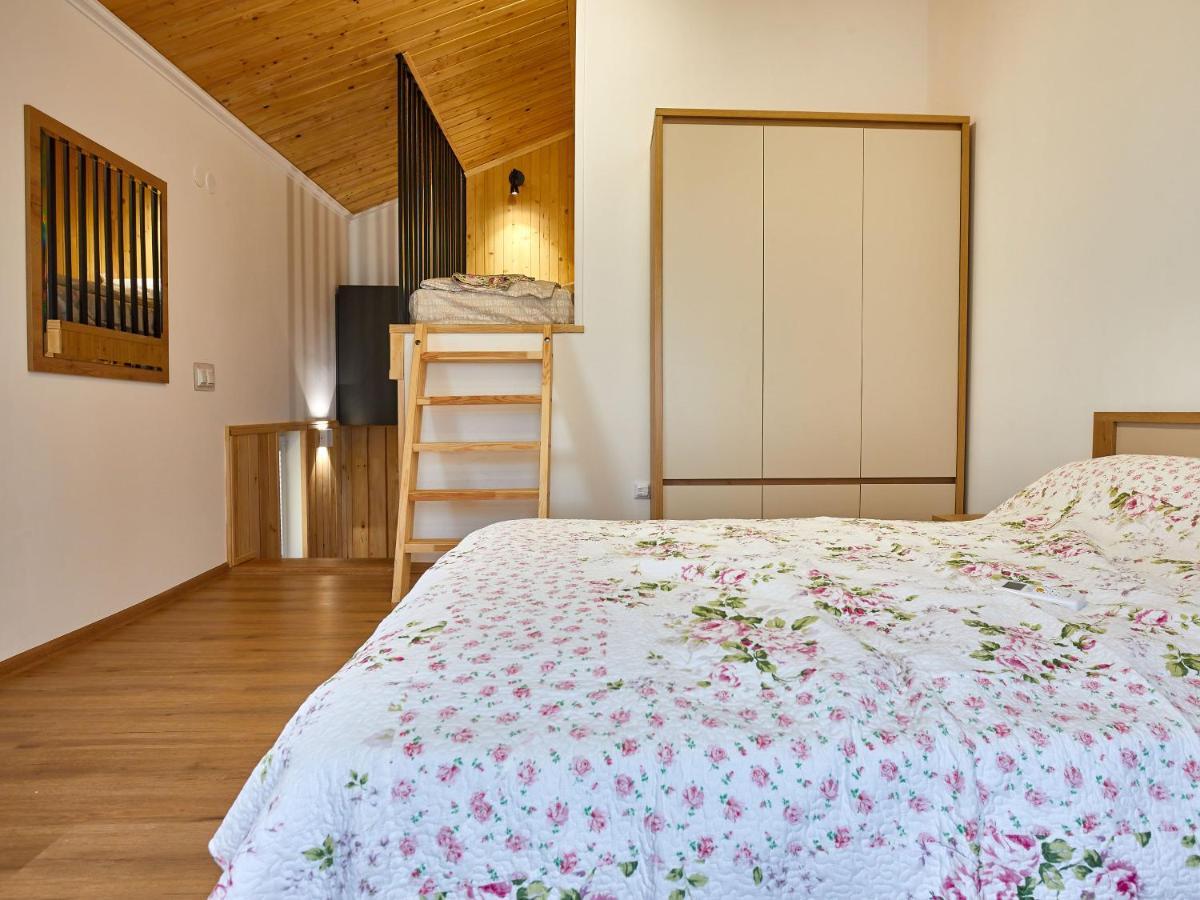 Private Apartments Truskavets Bagian luar foto