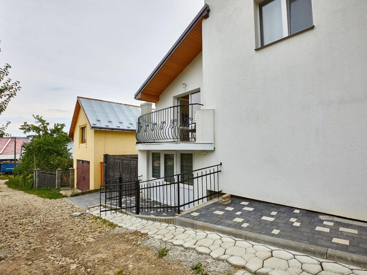 Private Apartments Truskavets Bagian luar foto