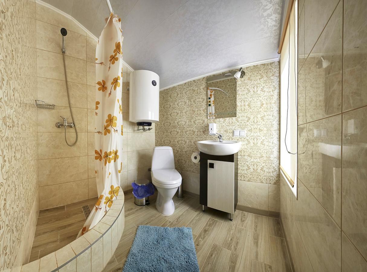 Private Apartments Truskavets Bagian luar foto