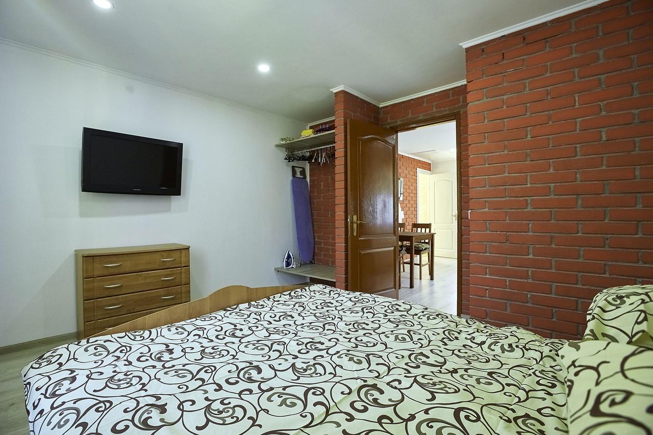 Private Apartments Truskavets Bagian luar foto